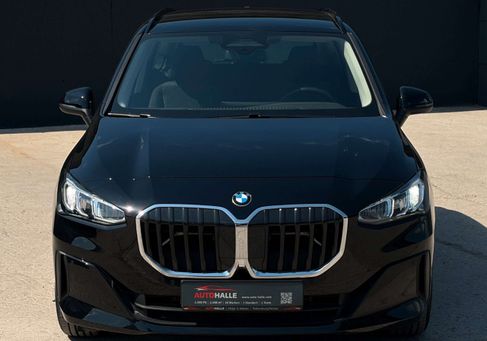 BMW 216, 2025