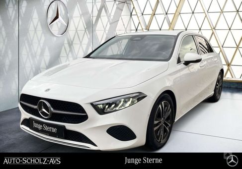 Mercedes-Benz A 180, 2023