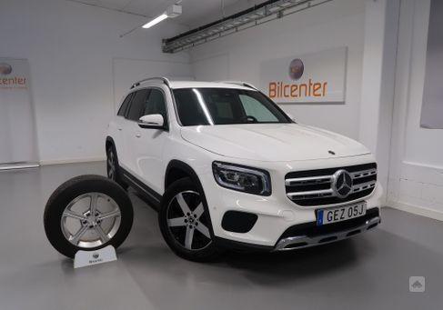 Mercedes-Benz GLB 180, 2022