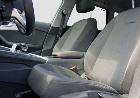 Audi A4, 2022