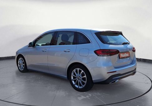 Mercedes-Benz B 200, 2021