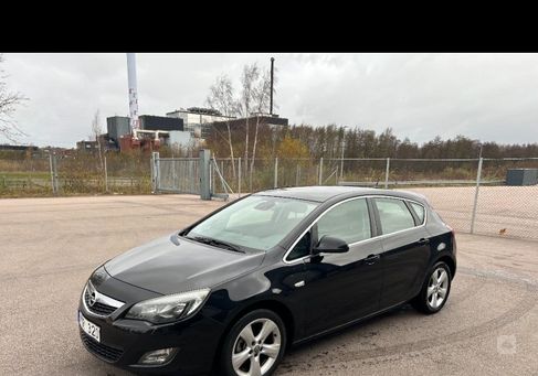 Opel Astra, 2010