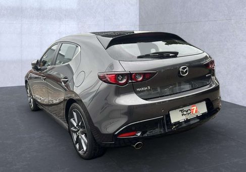 Mazda 3, 2021