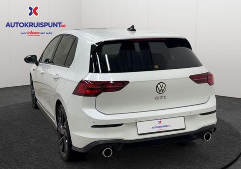 Volkswagen Golf, 2023 3