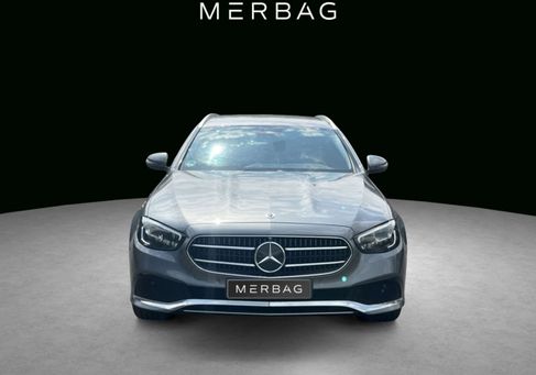 Mercedes-Benz E 300, 2023 2