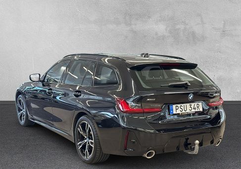BMW 330, 2023