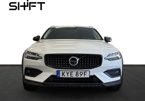 Volvo V60 Cross Country, 2022