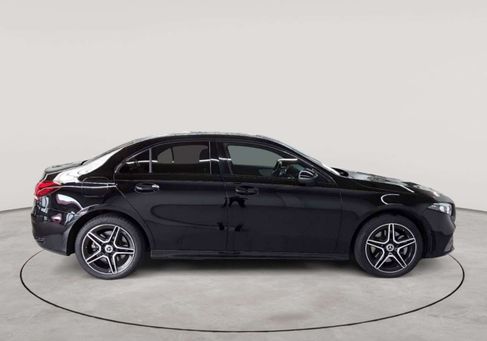 Mercedes-Benz A 250, 2022 3