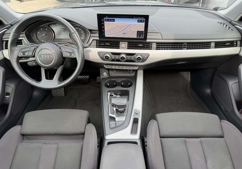 Audi A4, 2021