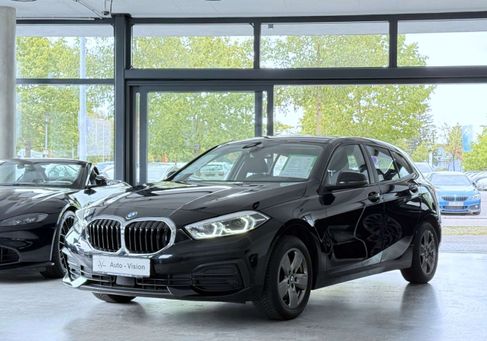 BMW 118, 2023