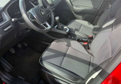 Renault Captur, 2022 3
