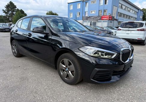 BMW 118, 2023