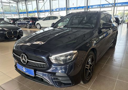 Mercedes-Benz E 300, 2022 3