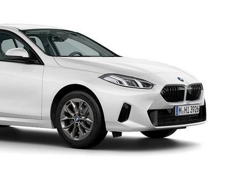 BMW 120, 2025