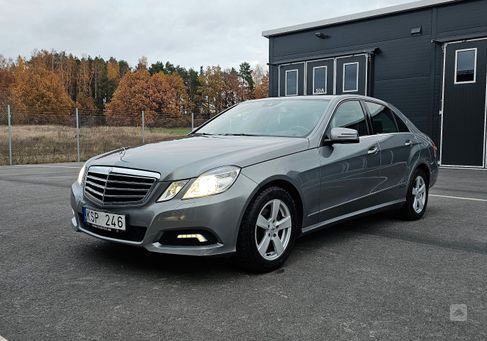 Mercedes-Benz E 200, 2010