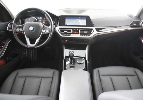 BMW 318, 2020