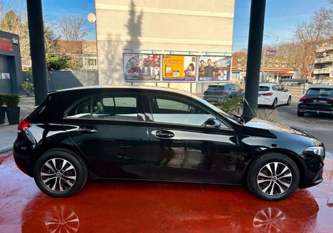 Mercedes-Benz A 200, 2022