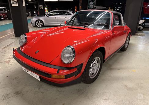 Porsche 911, 1975