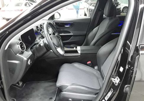 Mercedes-Benz C 300, 2023