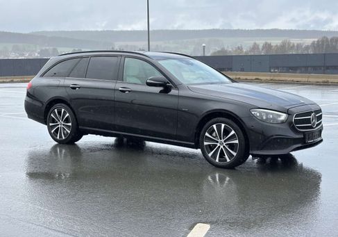 Mercedes-Benz E 300, 2020