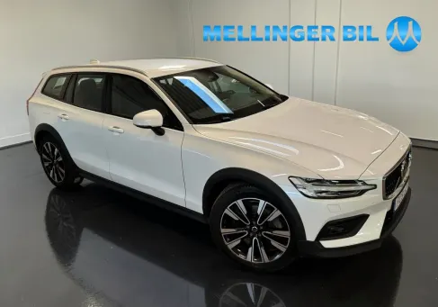 Volvo V60 Cross Country, 2023