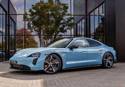 Porsche Taycan, 2020