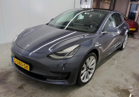 Tesla Model 3, 2019