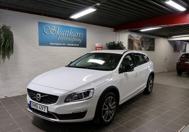Volvo V60 Cross Country, 2018