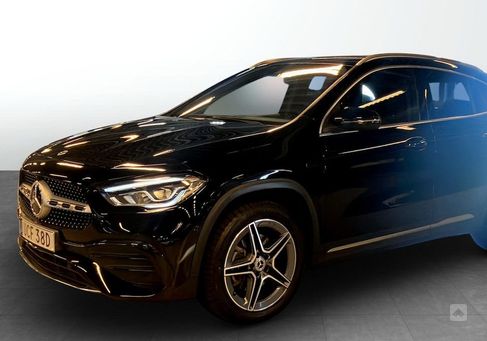 Mercedes-Benz GLA 250, 2021