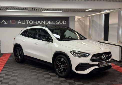 Mercedes-Benz GLA 200, 2020