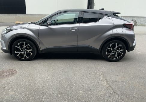 Toyota C-HR, 2017