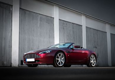 Aston Martin V8 Vantage, 2008