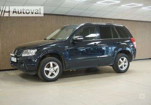 Suzuki Grand Vitara, 2011