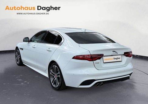 Jaguar XE, 2022