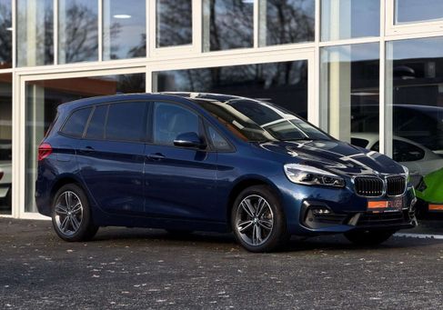 BMW 220, 2021