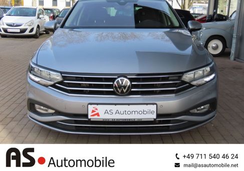 Volkswagen Passat, 2022