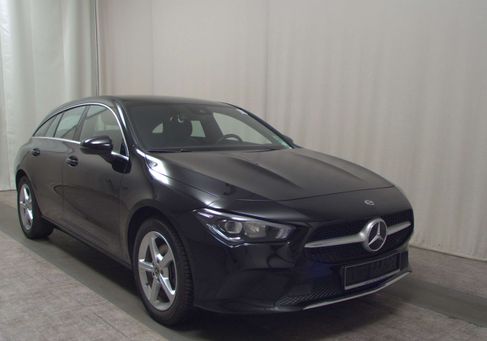 Mercedes-Benz CLA 200, 2021 3