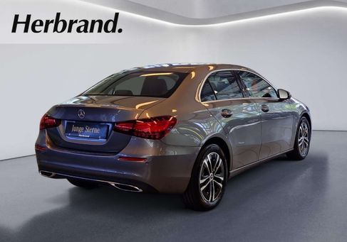 Mercedes-Benz A 180, 2025