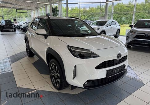 Toyota Yaris Cross, 2024 3