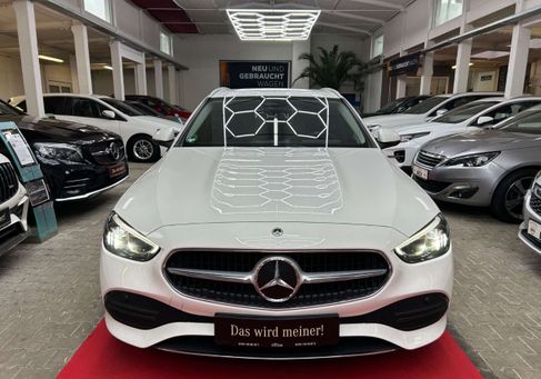 Mercedes-Benz C 200, 2022