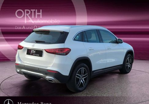 Mercedes-Benz GLA 200, 2020