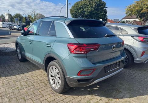 Volkswagen T-Roc, 2024 2