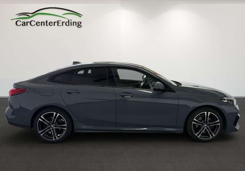 BMW 218, 2022 3