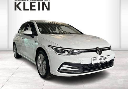 Volkswagen Golf, 2022