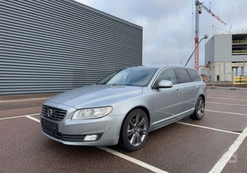 Volvo V70, 2015