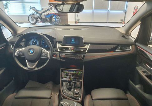 BMW 218, 2022
