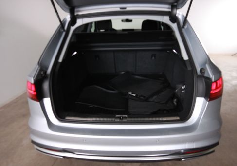 Audi A4, 2023