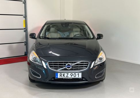 Volvo S60, 2011