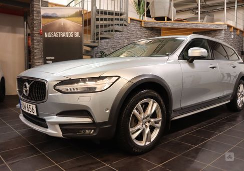 Volvo V90 Cross Country, 2017