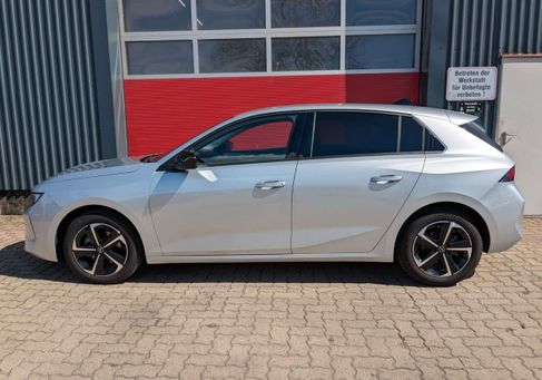 Opel Astra, 2024
